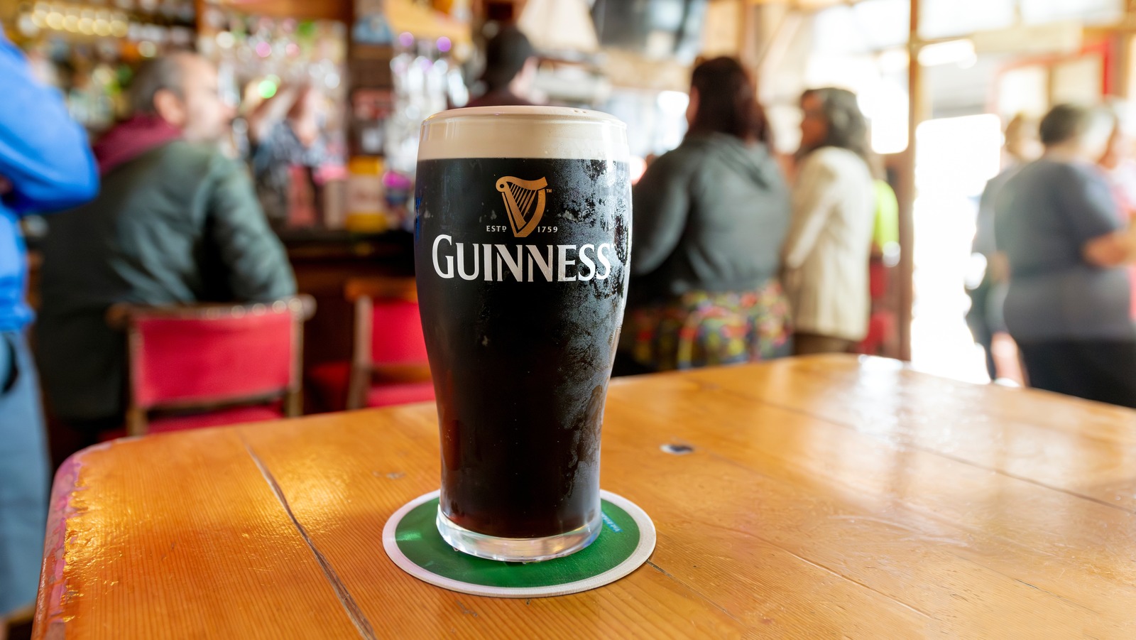 Une fois pour toutes : la Guinness a-t-elle réellement meilleur goût en Irlande ?