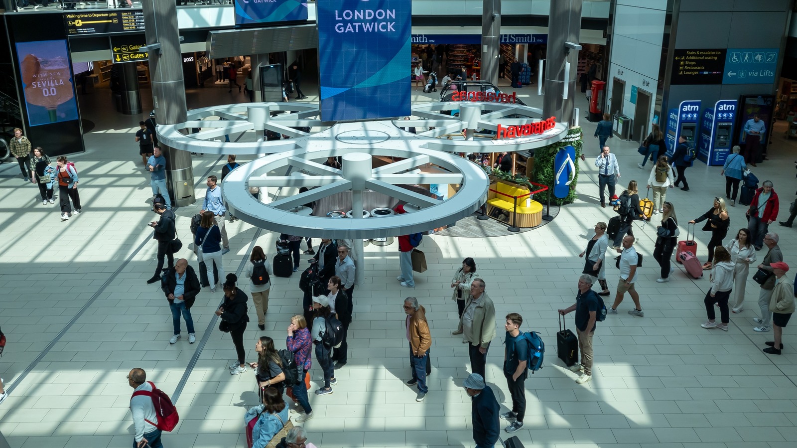 Le meilleur hôtel de l'aéroport de Gatwick est « idéalement situé pour les deux terminaux » avec des chambres élégantes et de belles vues