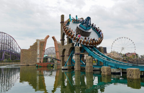 Ce parc à thème extrêmement sous-estimé et passionnant possède le plus grand nombre de montagnes russes d'Europe