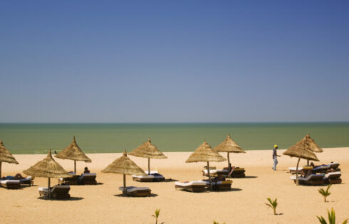 Le plus petit pays continental d'Afrique offre des plages dorées, une faune diversifiée et beaucoup de soleil