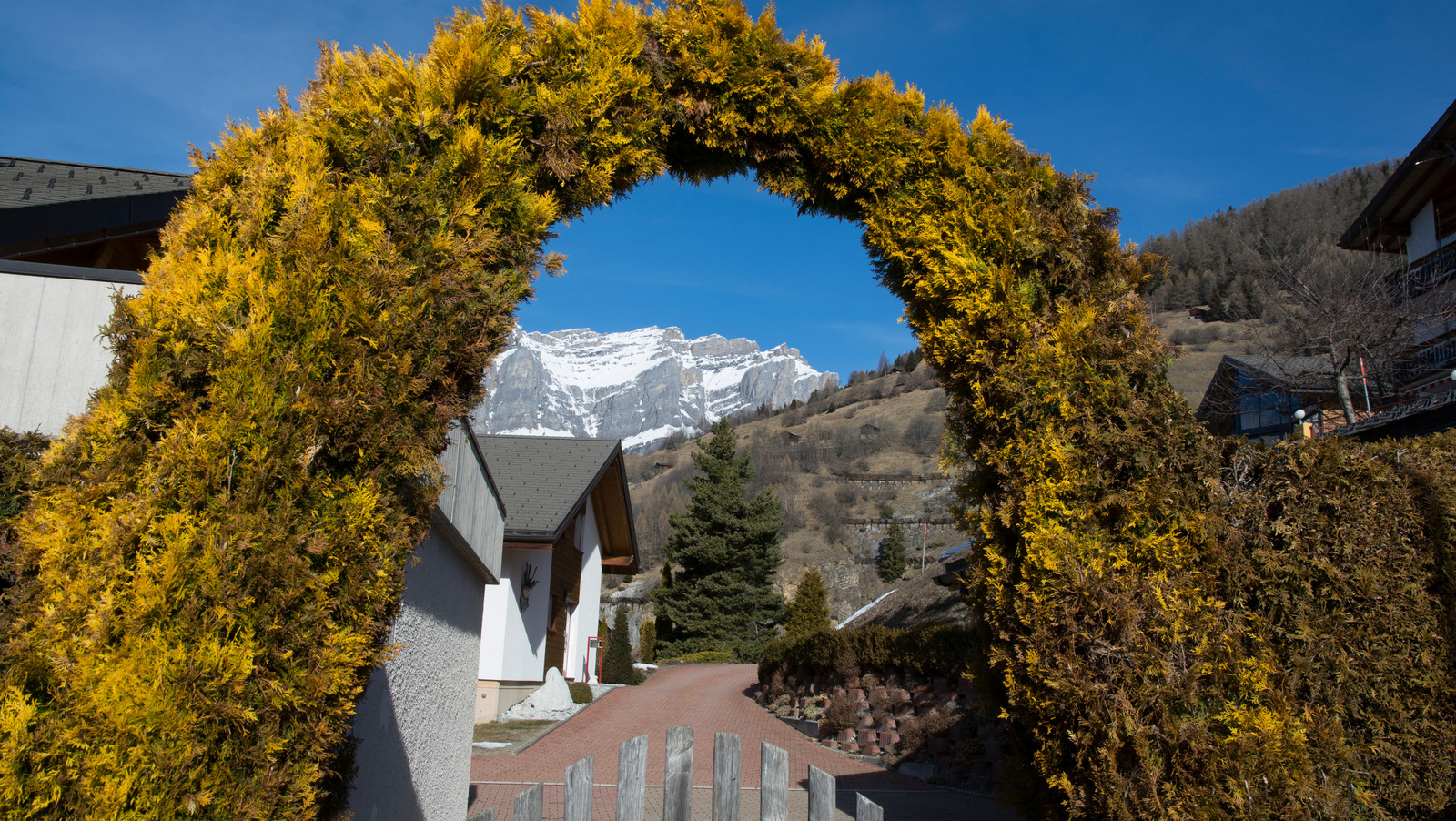 Ce charmant village d'Europe vous paiera pour vivre dans un paradis niché dans les montagnes
