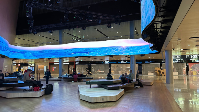 Coin salon à l'aéroport d'Helsinki en Finlande