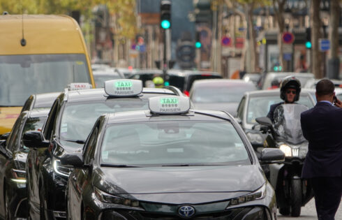 Pourquoi les touristes visitant Paris pourraient vouloir éviter complètement les taxis (et la meilleure façon de se déplacer)