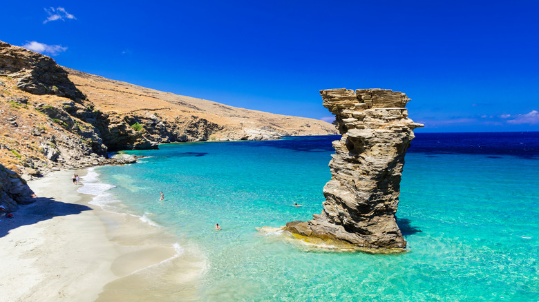 Tis Grias à Pidima Beach Andros