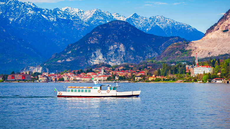 Un ferry sur le lac Maggiore
