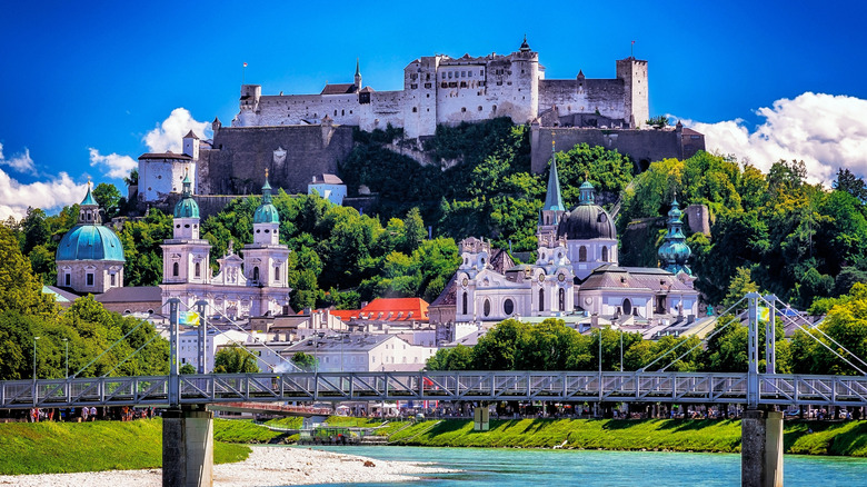 Forteresse de Hohensalzburg dans la vieille ville de Salzbourg
