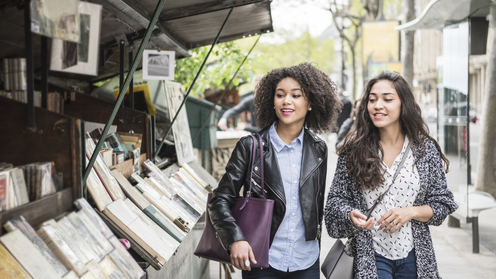 Rick Steves partage son secret pour faire du shopping de souvenirs sans les bagages supplémentaires