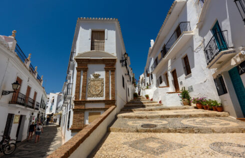 L'une des plus belles villes d'Espagne est un paradis caché à la chaux blanc avec des vibrations de l'île grecque