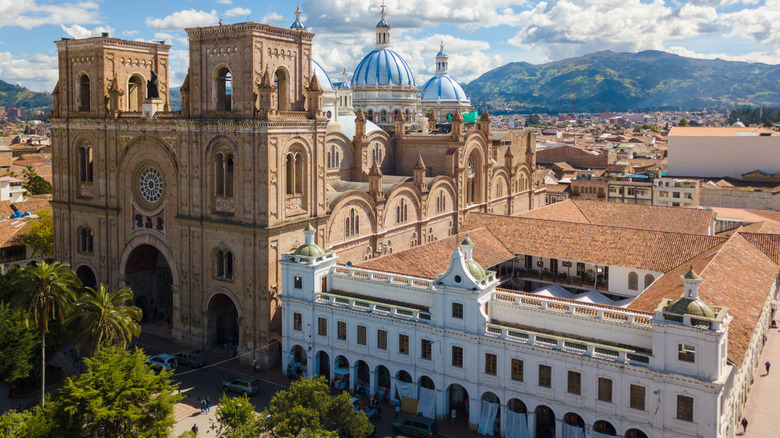 La nouvelle cathédrale de Cuenca, Équateur