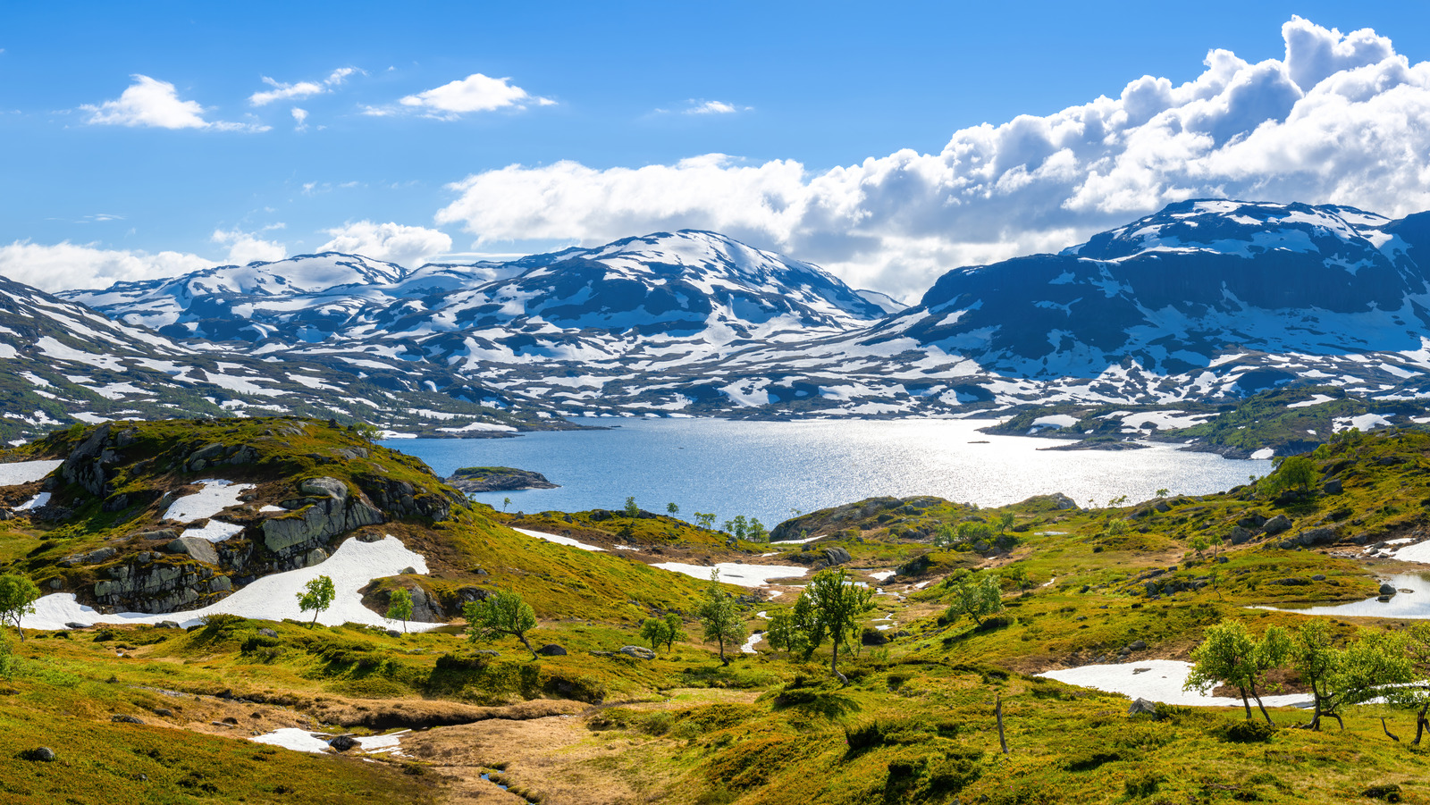 Le plus grand parc national de la Norvège est un paradis de montagne plein de cascades, de lacs et d'aventure sans fin