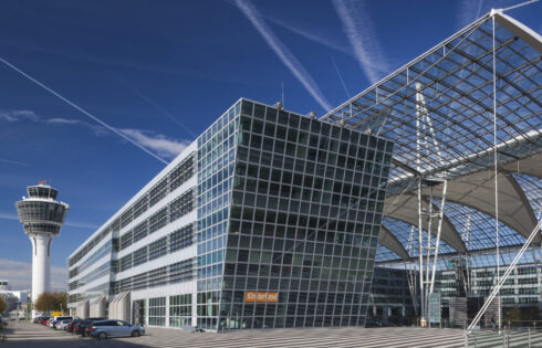 Le charme bavarois de cet aéroport et le café en plein air à soleil en font l'une des plus amicales d'Europe