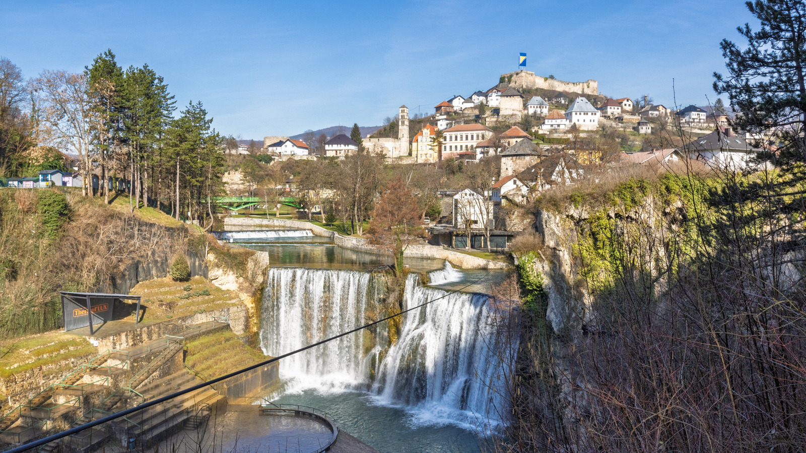 L'un des «plus beaux endroits d'Europe» est une ville balkanique secrète avec des cascades et des piscines d'émeraude