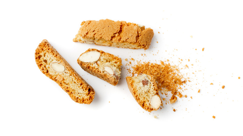 Biscotti di Prato sur fond blanc