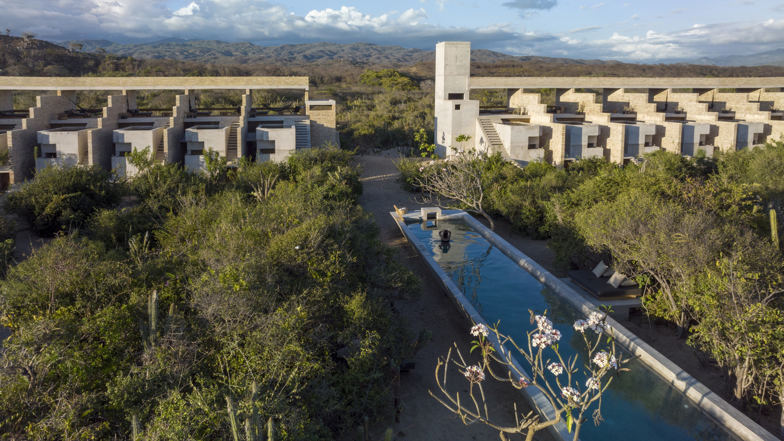 Chaque suite de cette superbe station balnéaire mexicaine «Space Ship» dispose d'une piscine privée