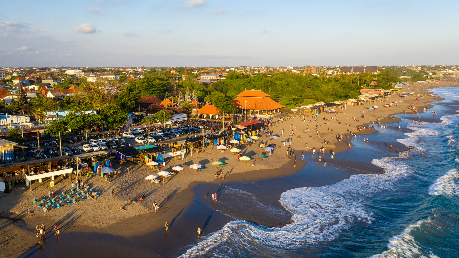 L'île de vacances tropicales très populaire obtenant un train souterrain de 20 milliards de dollars pour un transit facile