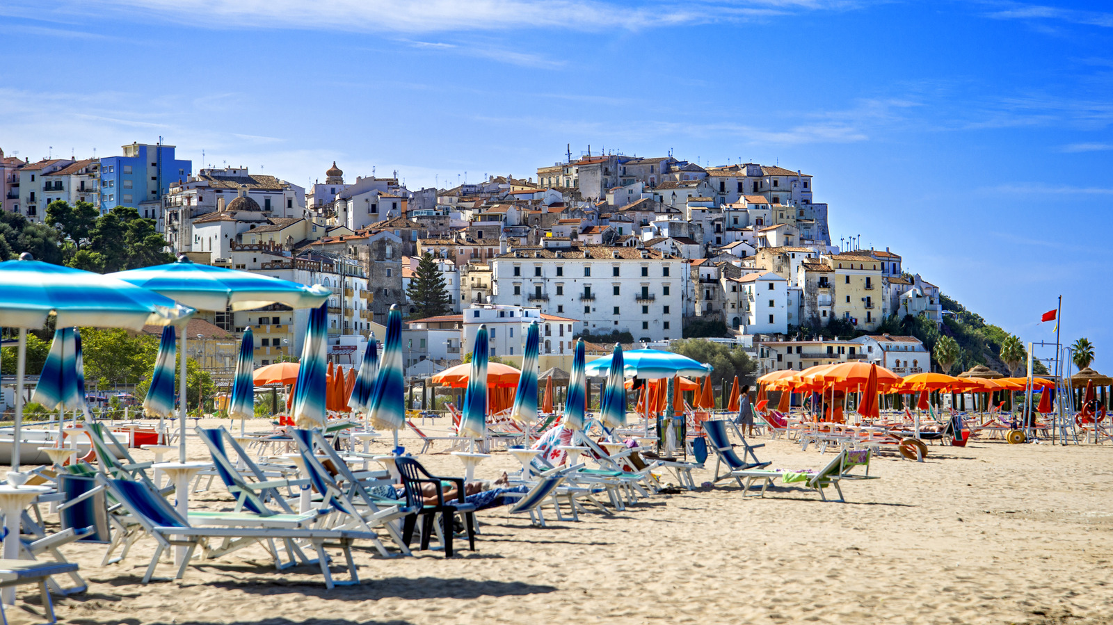 Cette ville italienne sous-estimée est un paradis côtier d'arbres d'agrumes, de rues pavées et de magie adriatique