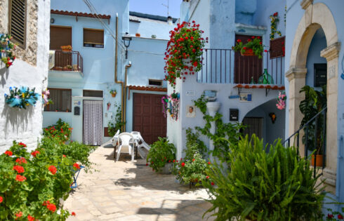 Le «Village bleu» d'Italie est un paradis pastel caché avec des bâtiments pittoresques et un charme du vieux monde
