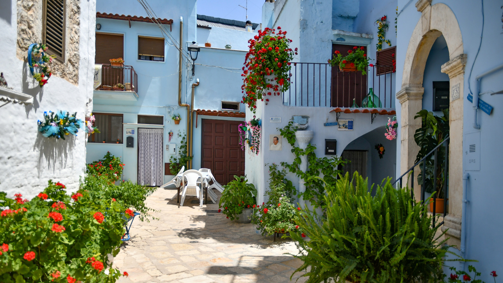 Le «Village bleu» d'Italie est un paradis pastel caché avec des bâtiments pittoresques et un charme du vieux monde