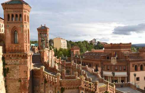 Situé entre Madrid et Barcelone est la ville sous-estimée de l'Espagne avec un charme culinaire et un héritage artistique
