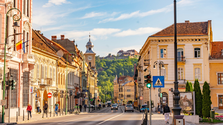 Une jolie rue à Brasov