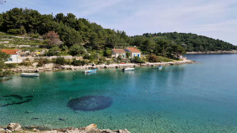 Baie à Lošinj, Croatie