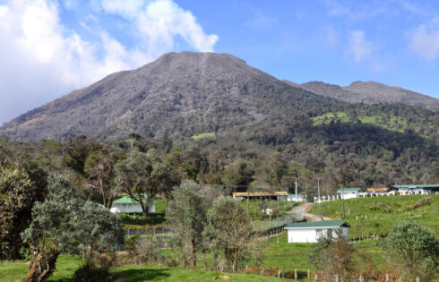 Cette ville agricole tranquille est le paradis sous-estimé du Costa Rica pour la dégustation du fromage et le volcan