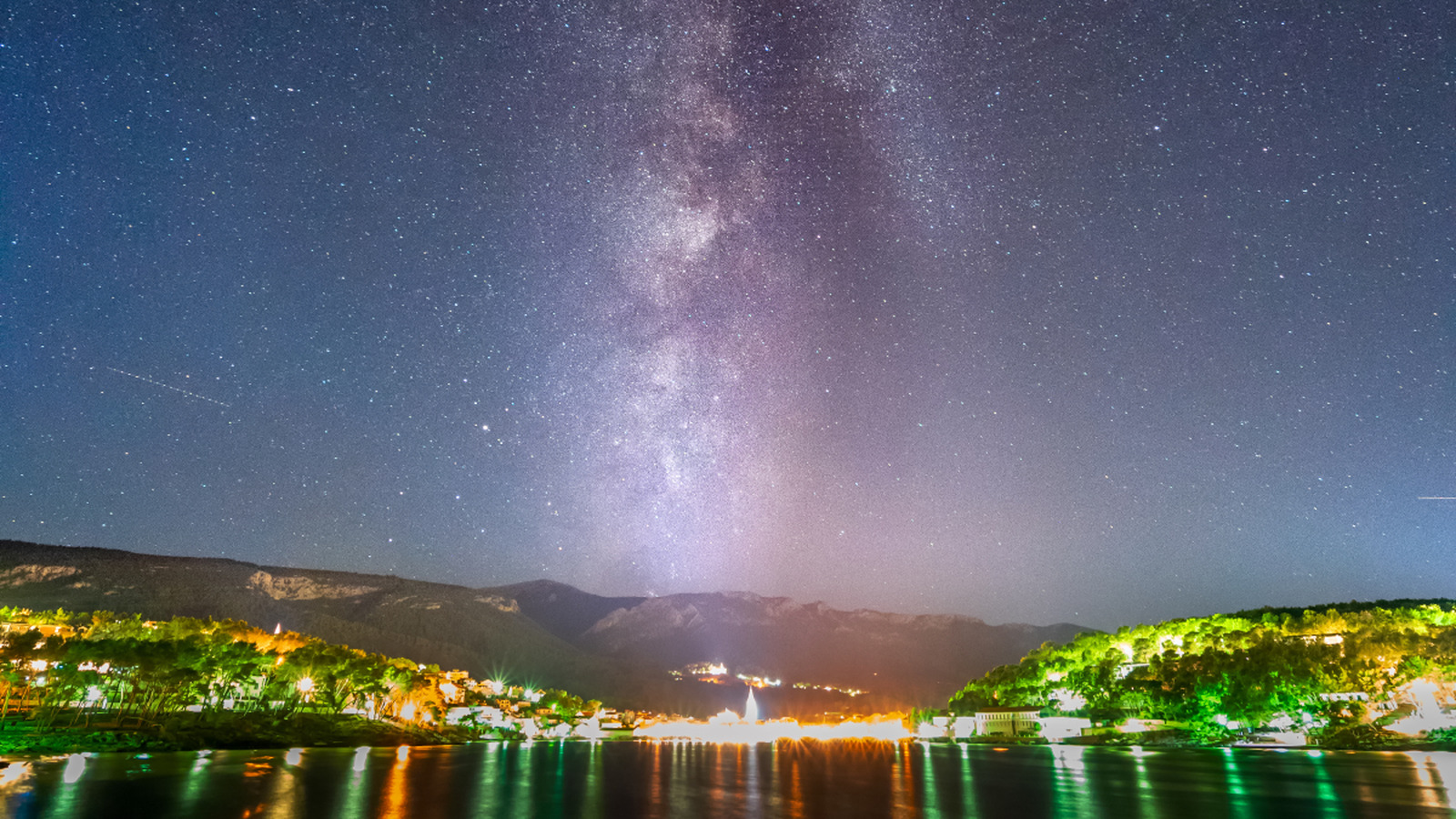 La première «communauté du ciel noir» de l'Europe du Sud est une ville insulaire croate très charmante avec des plages immaculées