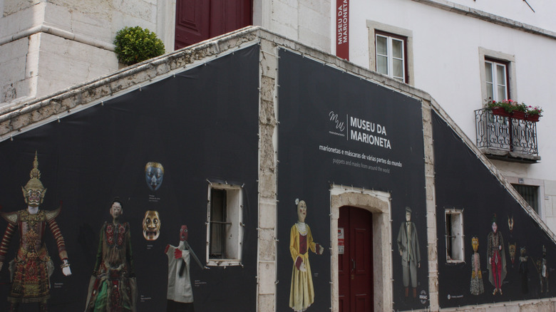 L'entrée du musée Marionette de Madragoa
