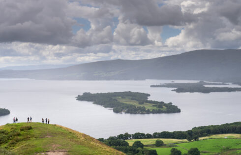 Le premier parc national de l'Écosse abrite le plus grand lac du pays qui est moins bondé que le Loch Ness