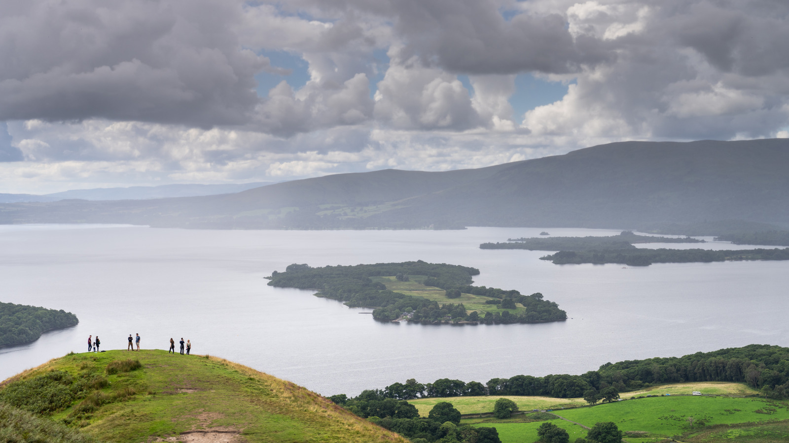 Le premier parc national de l'Écosse abrite le plus grand lac du pays qui est moins bondé que le Loch Ness