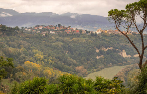 L'un des meilleurs endroits pour prendre sa retraite en Italie est une ville médiévale à couper le souffle juste à l'extérieur de Rome