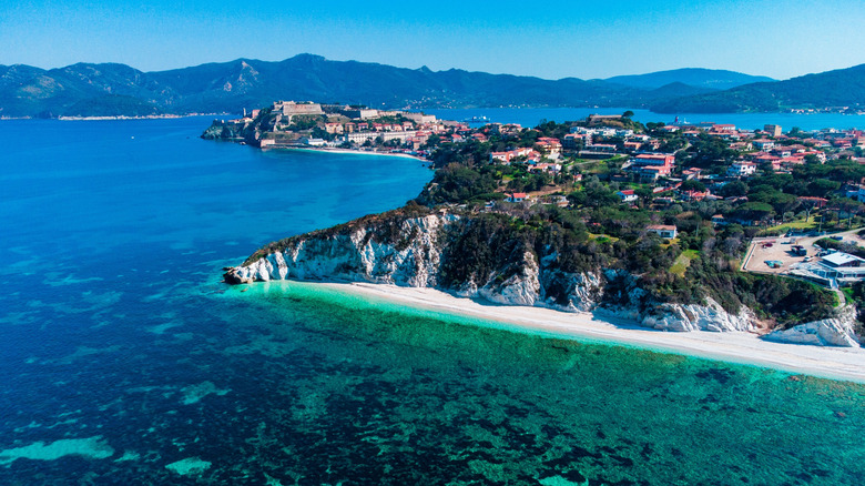 Spigigia di Capo Bianco avec Portoferraio derrière