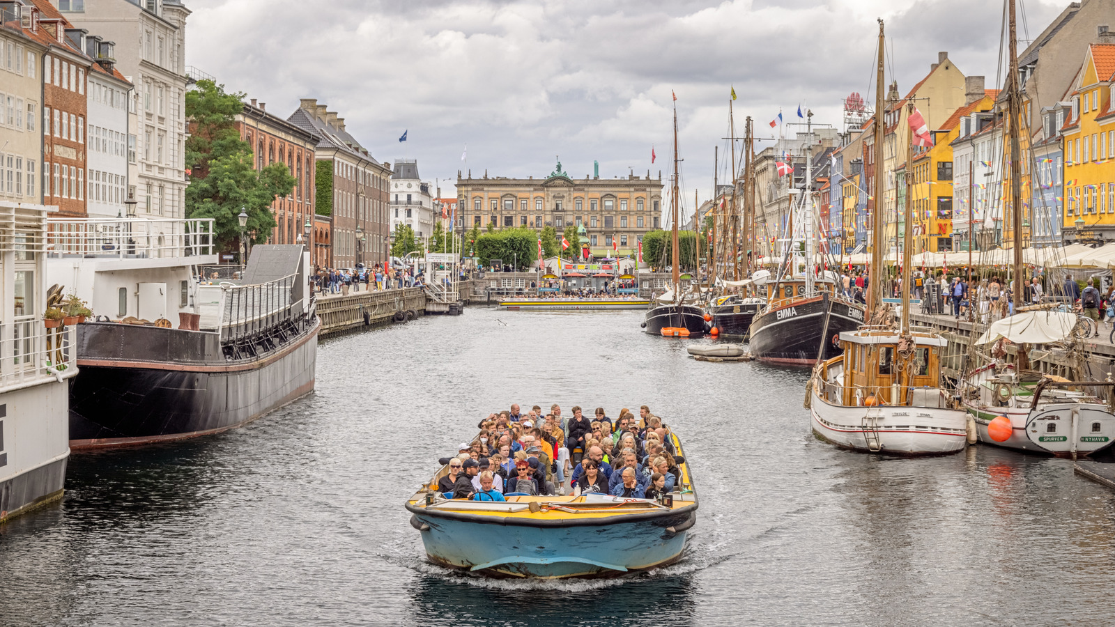 Rick Steves dit que cette charmante expérience offre la meilleure «introduction classique» à toute visite de Copenhague