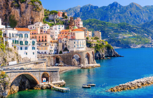 Ce joyau italien immaculé est la principale destination estivale de 2025 (et ce n'est pas Rome ou Venise)