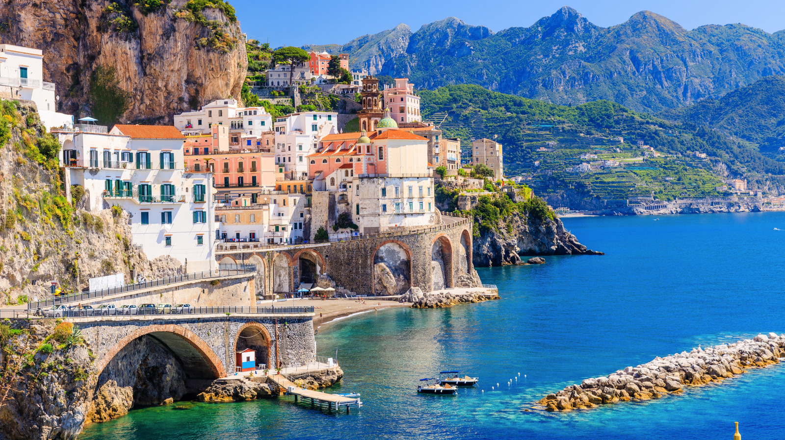 Ce joyau italien immaculé est la principale destination estivale de 2025 (et ce n'est pas Rome ou Venise)