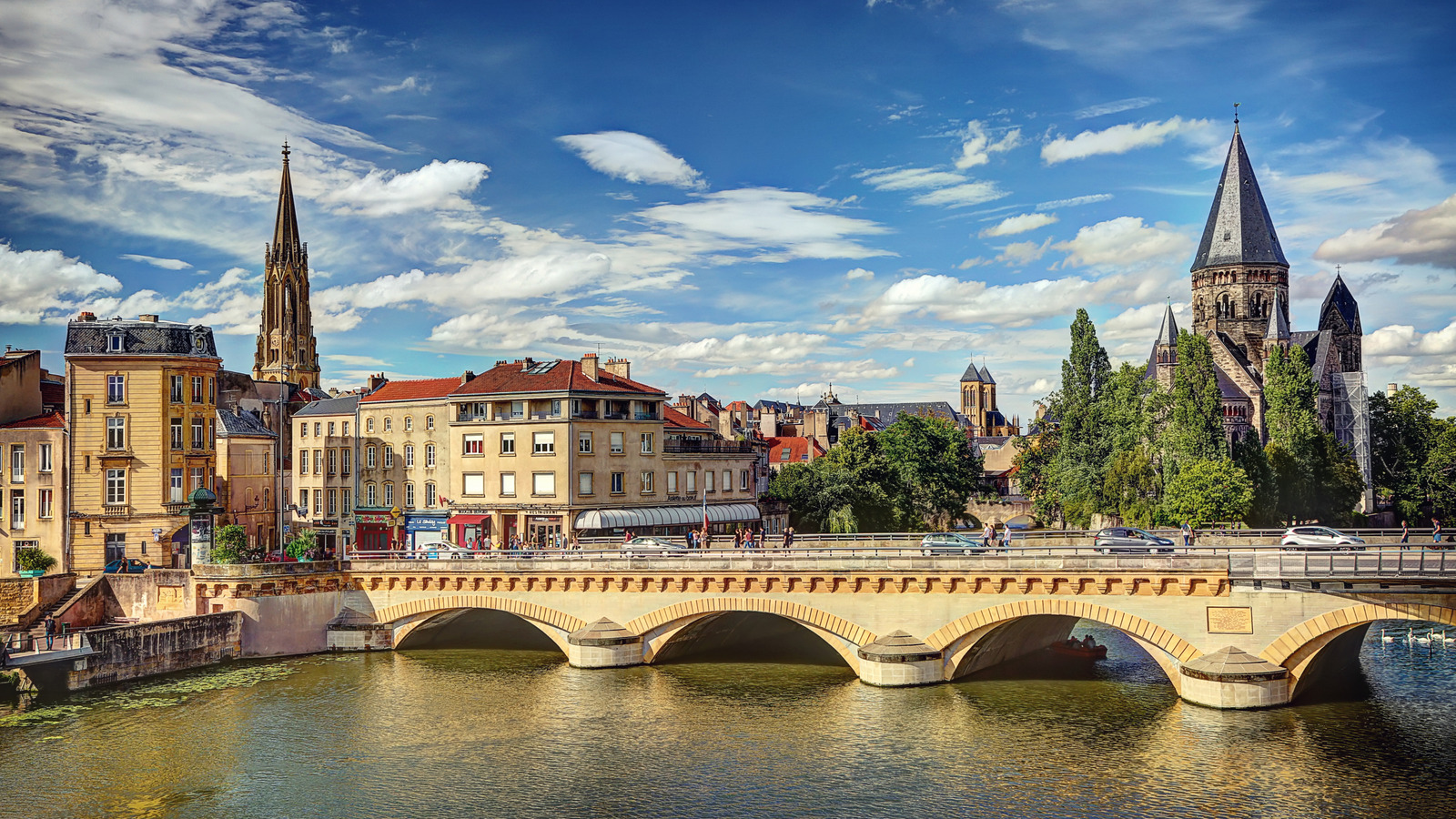La «ville verte» de la France est une destination artistique extrêmement sous-estimée mélange la culture allemande et française