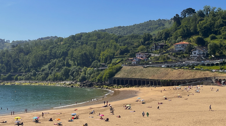 Vue de la plage à Getaria