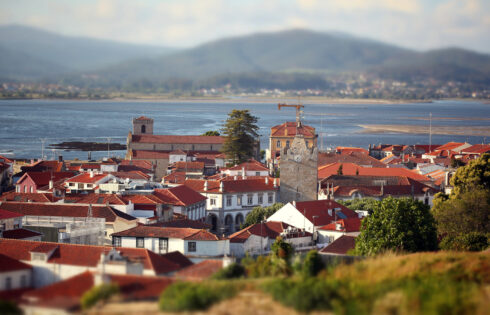 L'un des secrets les mieux gardés du Portugal est une ville de retraite parfaite mélangeant les montagnes à proximité avec les plages de l'océan