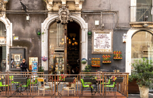 Rick Steves recommande fortement ce type de restaurant en Italie pour «aller gastronomique et ne pas faire faillite»
