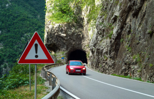 Réfléchissez à deux fois avant de louer une voiture dans cette région d'Europe avec un taux de mâchoire des décès de trafic