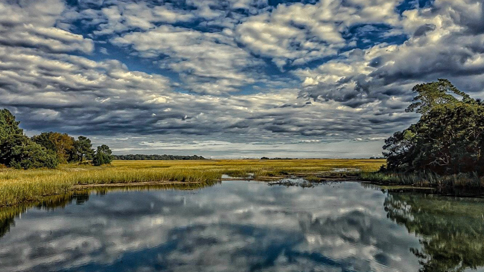 Installé entre Charleston et Myrtle Beach est une île sans voiture peu connue parfaite pour une escapade silencieuse