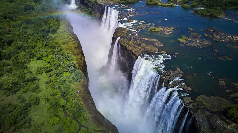 Vue aérienne de la rivière Zambezi à Victoria Falls