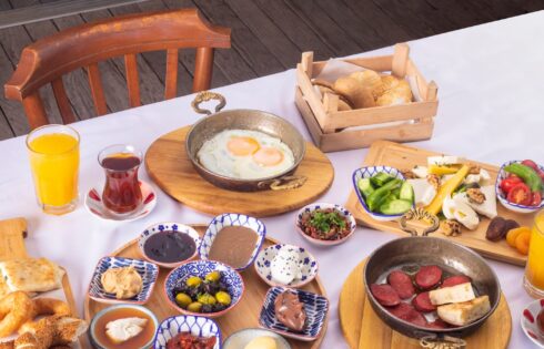 Cette ville de Turquie est légendaire comme la «capitale du petit-déjeuner du monde» pour les repas appétissants et élaborés