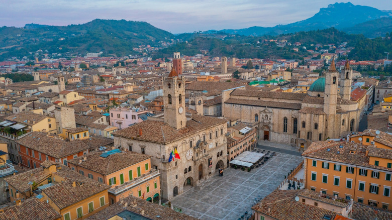 Une vue aérienne d'Ascoli Piceno