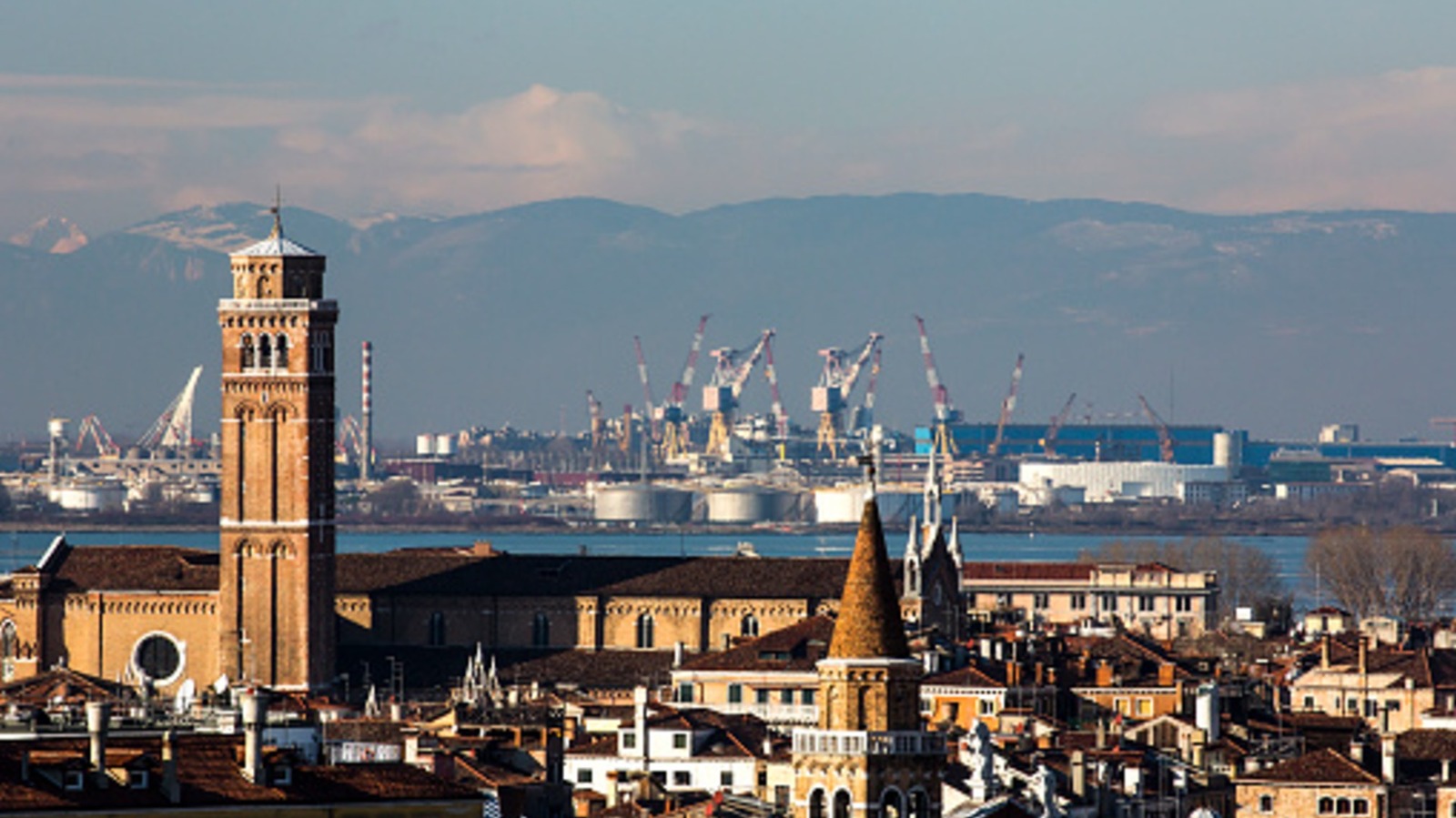 La ville la plus dépassée d'Italie accueille la scène punk rock hardcore la plus chaude d'Europe la nuit