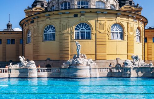 Ce sont les meilleurs moments pour visiter les beaux bains de Budapest (et les moments où vous devriez absolument sauter)
