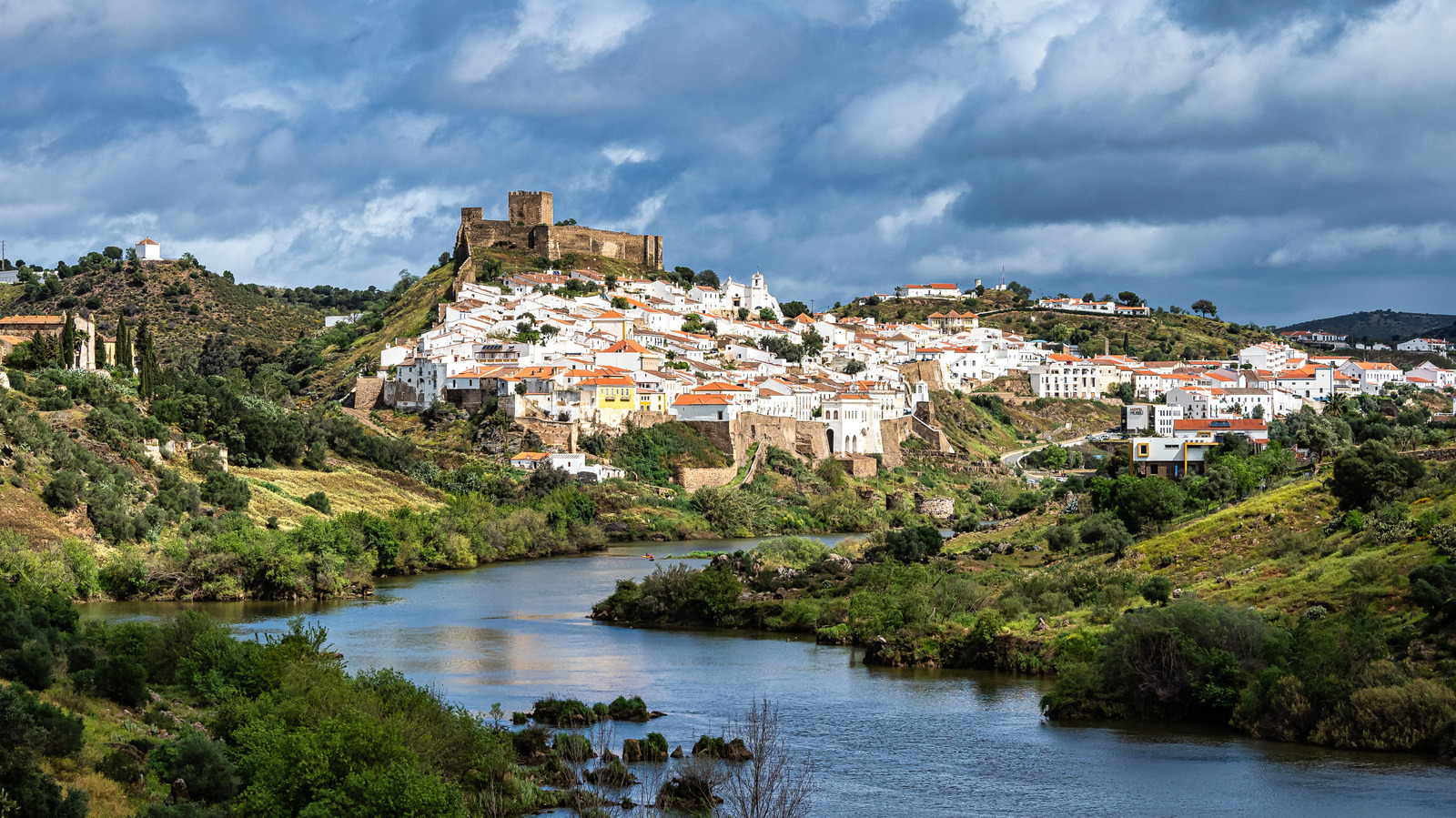 Rick Steves appelle avec amour cette région rustique parsemée de villages anciens Les Appalaches du Portugal