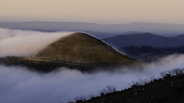 Sunrise sur Hotham Mountain dans la grande gamme de division