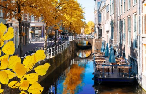 L'une des villes préférées de Rick Steves aux Pays-Bas s'appelle «Mini-Amsterdam» sans foule