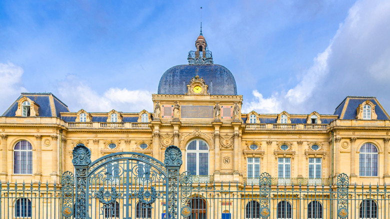 Un coup frontal du Musée de Second Empire
